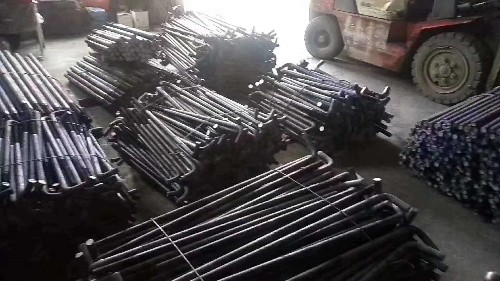 地腳螺栓規(guī)格型號(hào)是怎么打上去的？