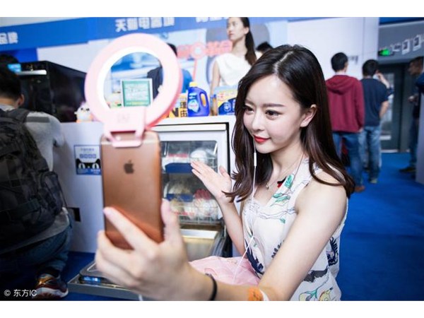 企業(yè)直播是如何改變企業(yè)營銷格局的？